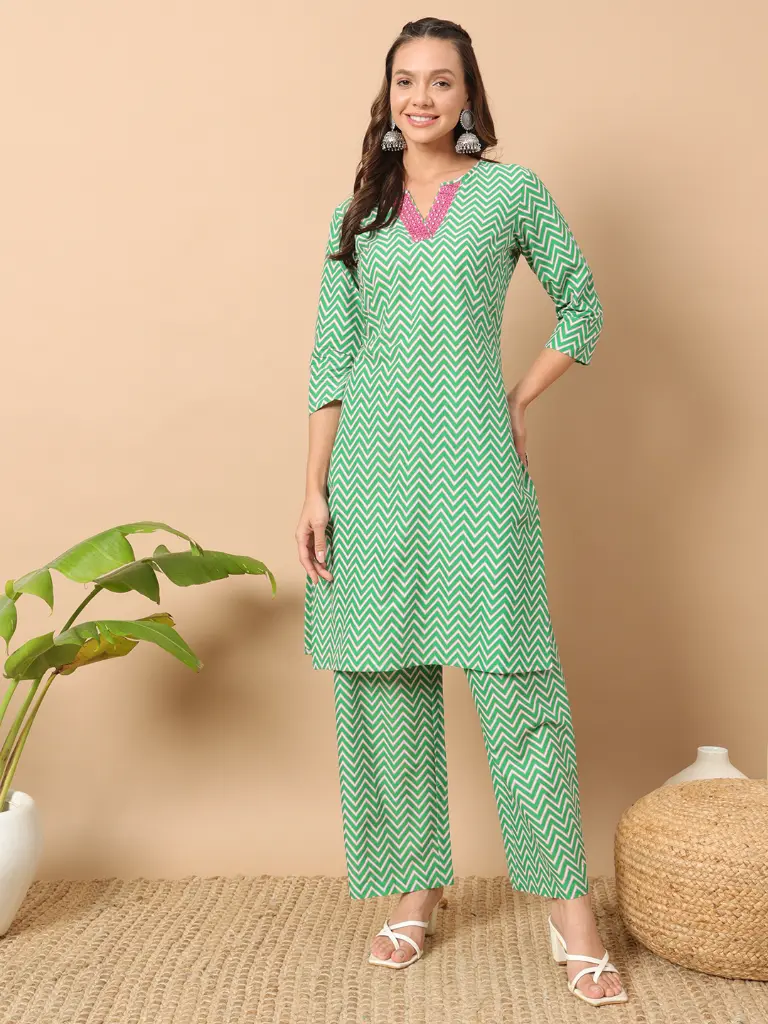 Green & White Zigzag Printed Kurta Set with Pink Embellished Neckline